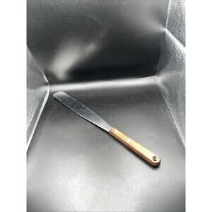 Vintage Flint Arrowhead Stainless Steel Cake Icing Narrow Spatula w Wood Handle